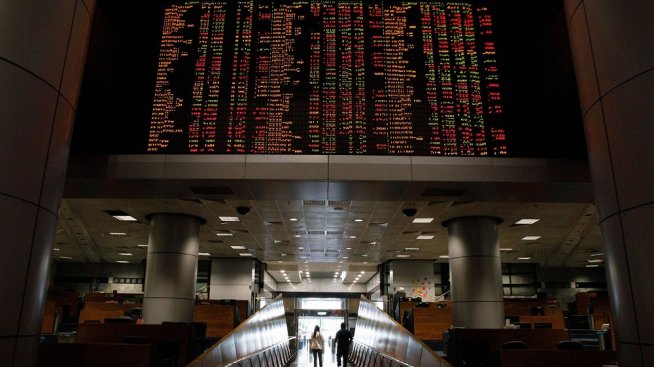 Wall Street започна новата седмица с разнопосочно движение*