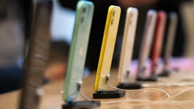 Новият iPhone може да пристига без зарядно и слушалки