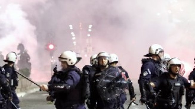 Общественото недоволство на Балканите расте заради управлението на коронавируса