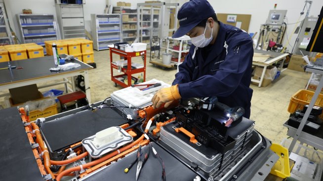 Изтощените електромобилни батерии стават златни с държавните стимули