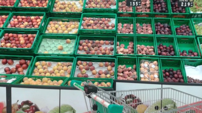 ЕК поиска България да премахне предимството за местни храни в магазините