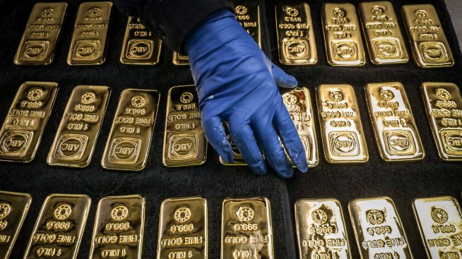 Китайската централна банка не е купувала злато за резервите си четвърти пореден месец