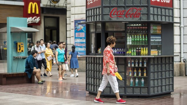 Проучване: Американските фирми са готови да останат в Китай въпреки митата