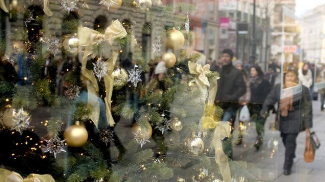 Графика на деня: Коледните онлайн продажби в САЩ ще достигнат 61 млрд. долара