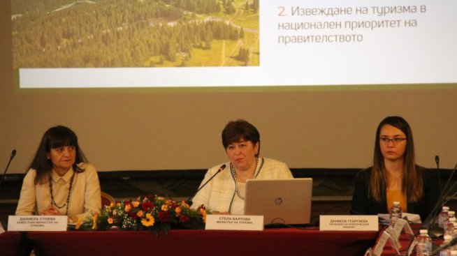 Проверяват се всички търгове в Министерството на туризма за последните 4 години