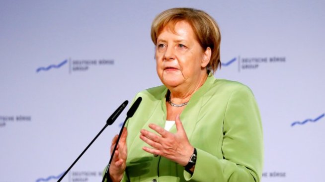 Меркел: Няма да предприемаме ответни мерки срещу санкциите на САЩ за „Северен поток 2“