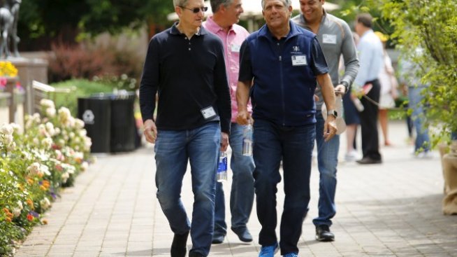 700 хил. долара струва на Apple годишната охрана на Тим Кук 