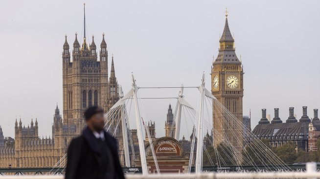 Британската Лейбъристка партия постигна голяма победа над консерваторите на Сунак