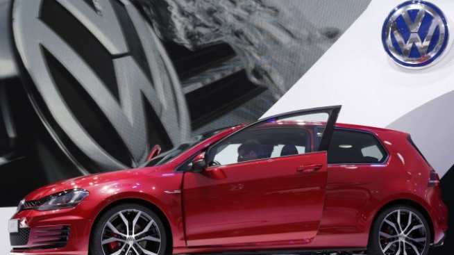 Volkswagen остава на пътя към рекорда