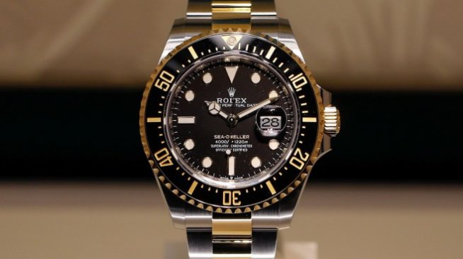 Rolex затваря всичките си заводи и се подготвя за най-лошата си година