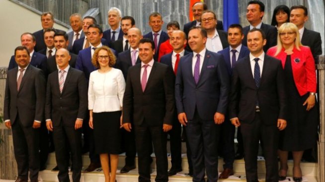 Парламентът на Македония одобри правителството на Зоран Заев