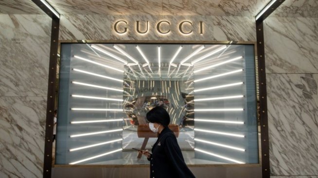 По-слабите резултати на Gucci потопиха книжата на Kering
