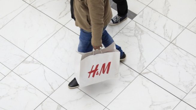 H&M се завръща към печалбата, но възстановяването ѝ е бавно