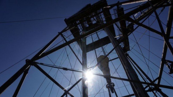 Петролните цени отчитат 8-месечен връх, отразявайки оптимизма на вирусния фронт