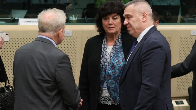 Земеделският министър призовава за защитни мерки срещу вноса на украински яйца