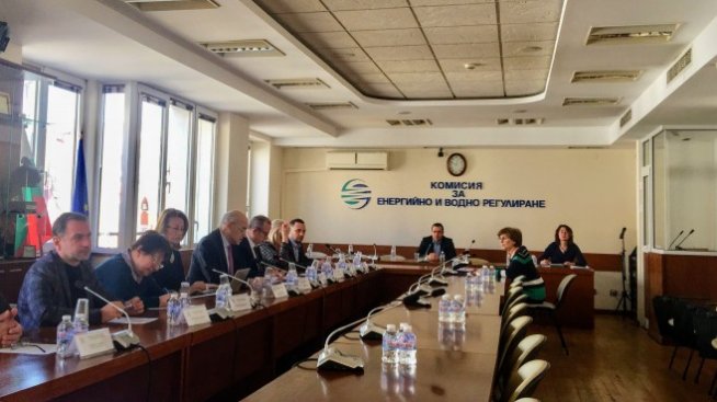 Нито една партия не предложи кандидат за председател на КЕВР