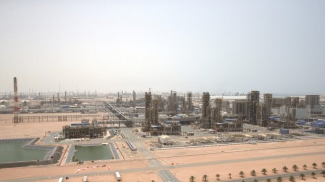 BP, Total, Shell и Vitol взимат участие в нова петролна борса в Абу Даби