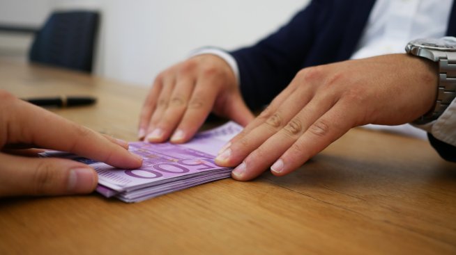 Платежоспособността на потребителите с просрочени задължения у нас е най-висока от 2019 г.