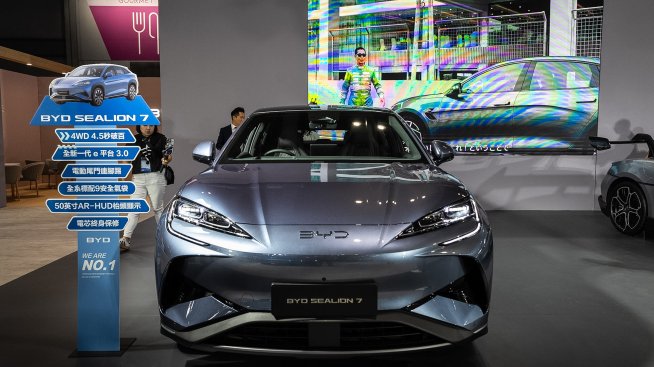 Вицепрезидентът на BYD: Ценовата война при електромобилите в Китай е неустойчива