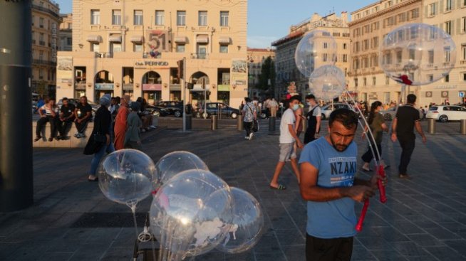 Икономическите нагласи в еврозоната се подобряват за четвърти пореден месец