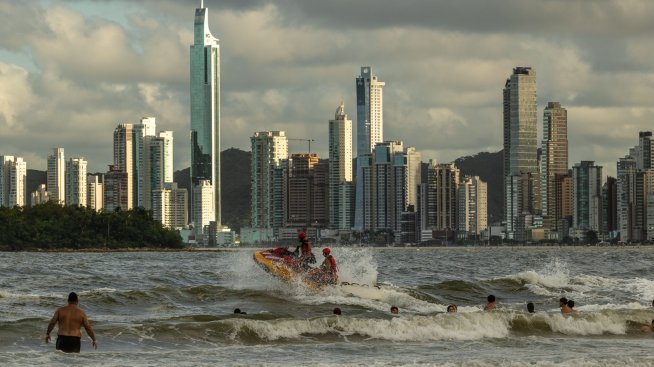 Най-високата жилищна часовникова кула в света ще се появи в Дубай