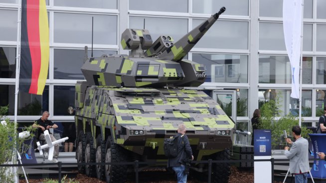 Трейдър: Рисковата премия на акциите от европейската военна индустрия не е калкулирана в цените