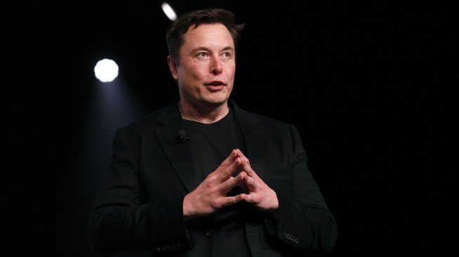 Кои фактори могат да изстрелят цената на акциите на Tesla до 1500 долара?