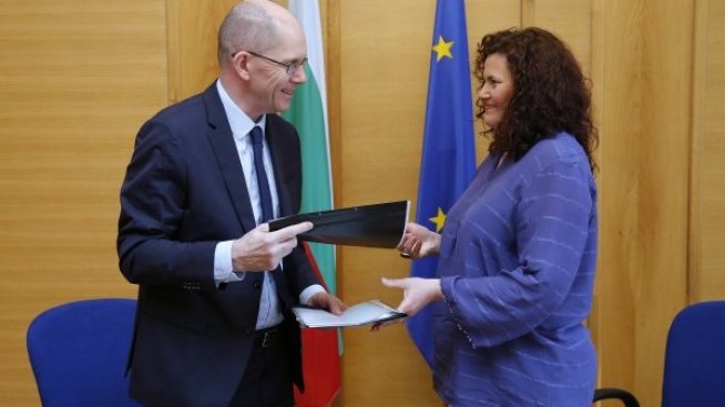 МБВР консултира въвеждането на споделени услуги в българската администрация