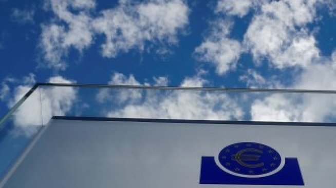Отрицателните лихви на ЕЦБ се сдобиват с все повече критици
