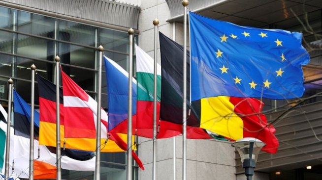 Европейският парламент отново настоя за мерки относно визите на българи за САЩ