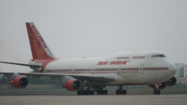 Air India затъва в дългове