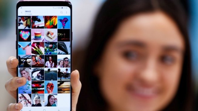 Смартфони на Samsung изпращат без позволение снимки на потребителите?