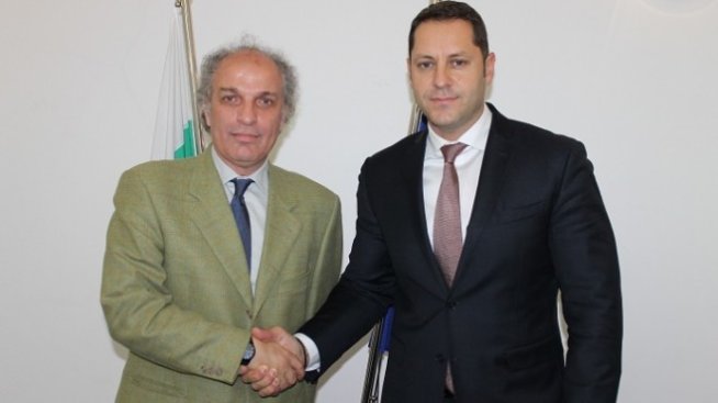 България получи покана за членство в Световната организация на свободните зони