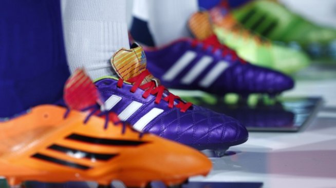 Как скандалът с Луис Суарес може да влоши резултатите на Adidas