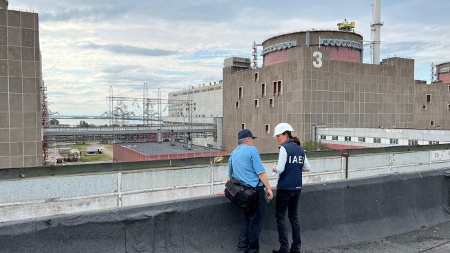 Руски войски са нанесли удари по втората по големина ядрена електроцентрала в Украйна