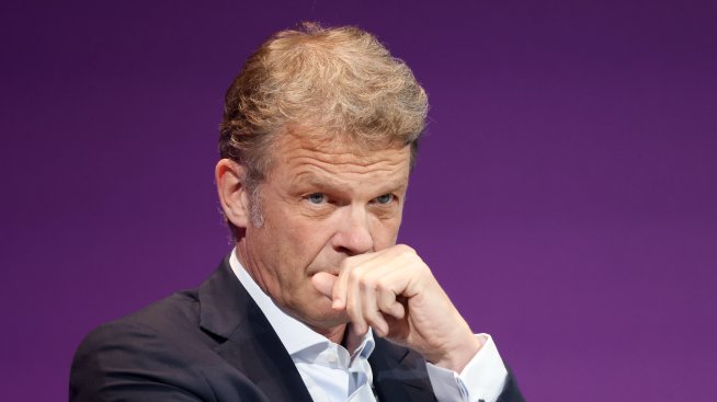 Ръководителят на Deutsche Bank: Резултатите от изборите може да прогонят чуждите инвеститори