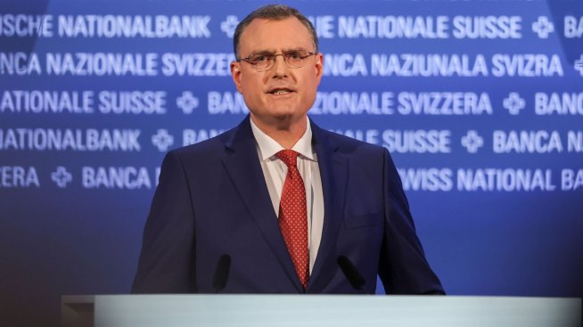 Управителят на централната банка на Швейцария намеква за ръст на лихвите