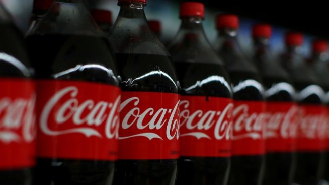 Greenpeace: Океаните не могат да преглътнат повече пластмаса от Coca-Cola