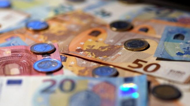 Какви сигнали дава Fitch с потвърдения кредитен рейтинг на България на ниво ВВВ?