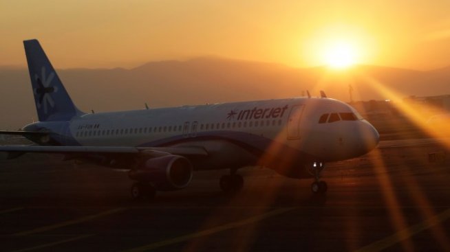 Самолет се приземи аварийно на летище София