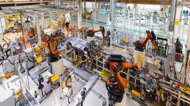 Спадът на промишлената активност в еврозоната се забавя