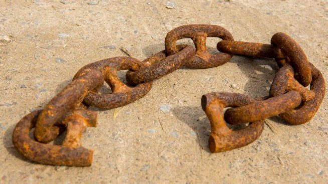 Възходът на електромобилите разтяга прекомерно веригите на доставка на суровини