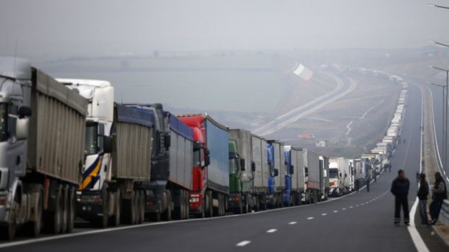 Българските превозвачи излизат на протест срещу плана &bdquo;Макрон&rdquo;