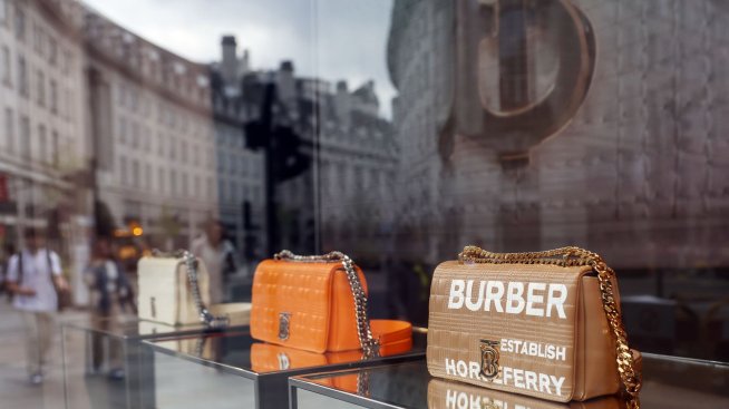 Китай препъна ръста на продажбите на Burberry