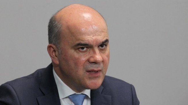 Бисер Петков: Предложението за таван от 1200 лв. на всички пенсии е добро*