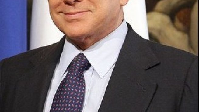 Разводът на Берлускони изглежда няма край