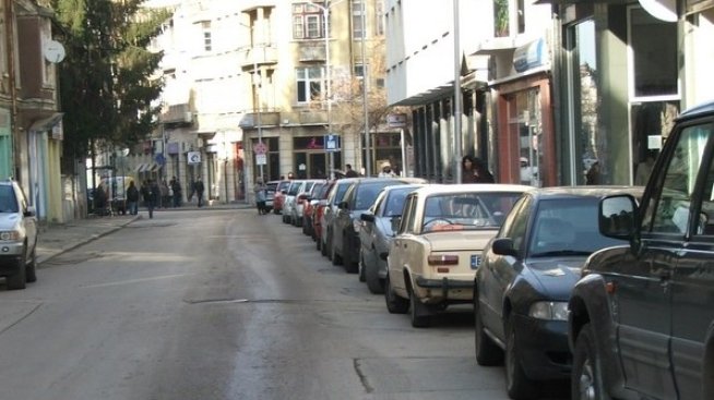 По-скъпата синя зона в София остава в сила въпреки протестите