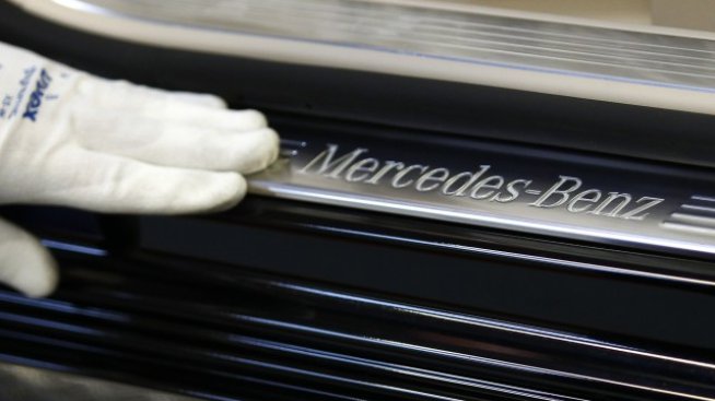 Офанзивата в моделите се изплаща на Daimler