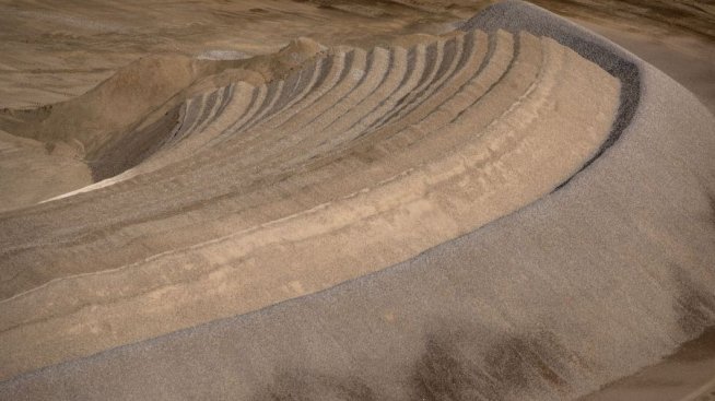 Колко дълбока може да стане кризата на пазара на суровини заради търговската война?