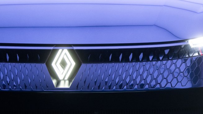 Renault кани инвестиционни банки за листването на своя електромобилен бизнес